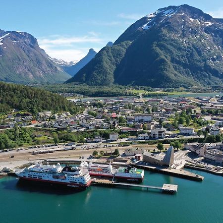 Andalsnes Sentrum Apartment No1 Exterior foto